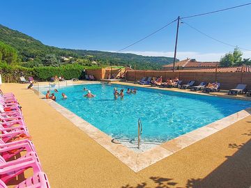 Very large swimming pool at les lavenders campsite in darbres (added by manager 23 aug 2023)