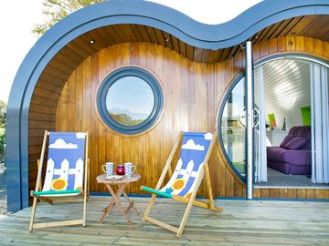Madonna decking