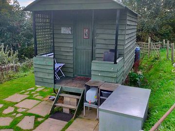 Shepherd's hut with covered decking (added by manager 07 nov 2023)