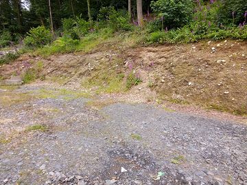 Electric gravel motorhome pitch
