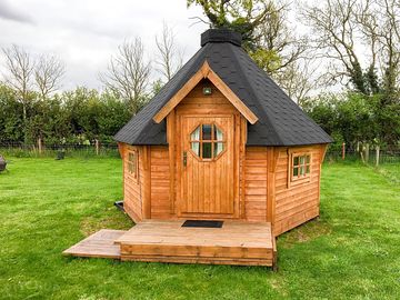 Front of the quirky corner pod