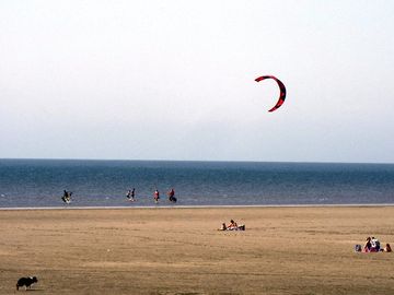 Kite surfing at queensberry bay