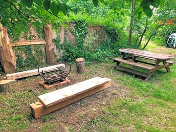 Firepit and barbecue area (added by manager 28 sep 2022)