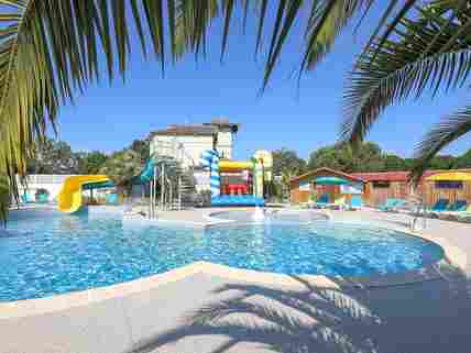 Piscine du camping (added by manager 14 Feb 2024)
