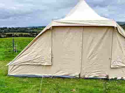 Spacious luxury tent