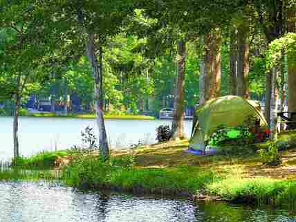 Campgrounds with discount pools near me