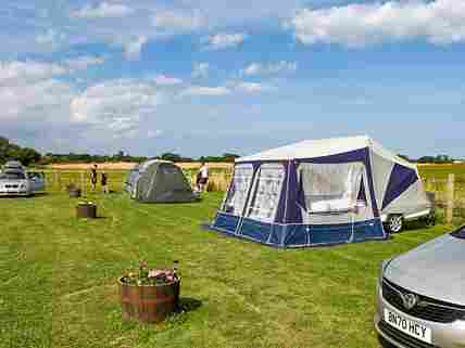 Bâche de camping grande surface : Tentes et campings