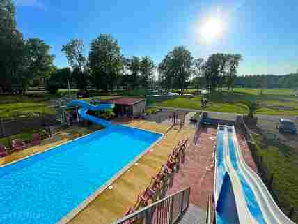 Swimming pool complex