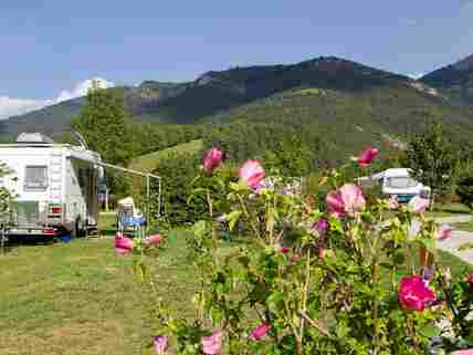 Pitch for caravan, motorhome or tent with electricity and stunning views over the mountain (added by manager 11 Dec 2013)