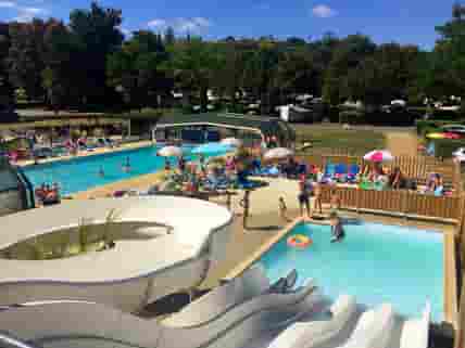 Waterslides by the pool (added by manager 24 Nov 2016)