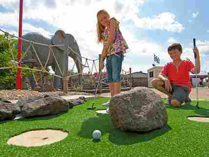 Crazy golf (added by manager 15 Jan 2014)