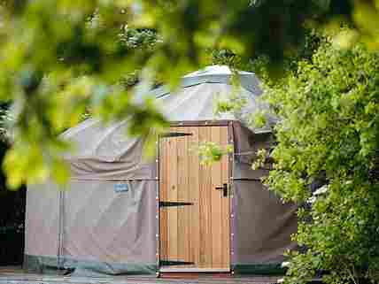 Pheasant yurt