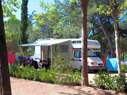 Gérone, Espagne : Campings avec emplacements pour camping-car 2024 à partir  de 10,00 €/nuit