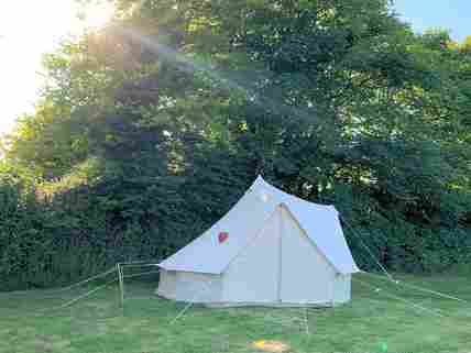 Large grass pitch for all kinds of tents