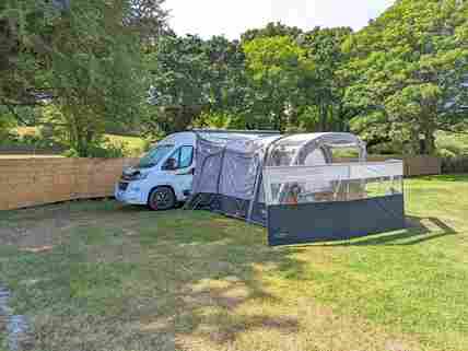 Campsites with Electric Hook Ups from 3 Pitchup