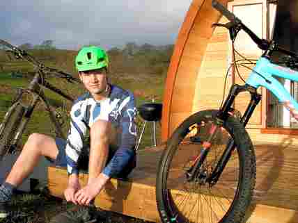 Staveley bikes store