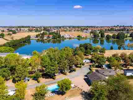 Aerial view of the campsite and the Breuil lake