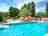 Camping Le Luberon: Pool and sun deck