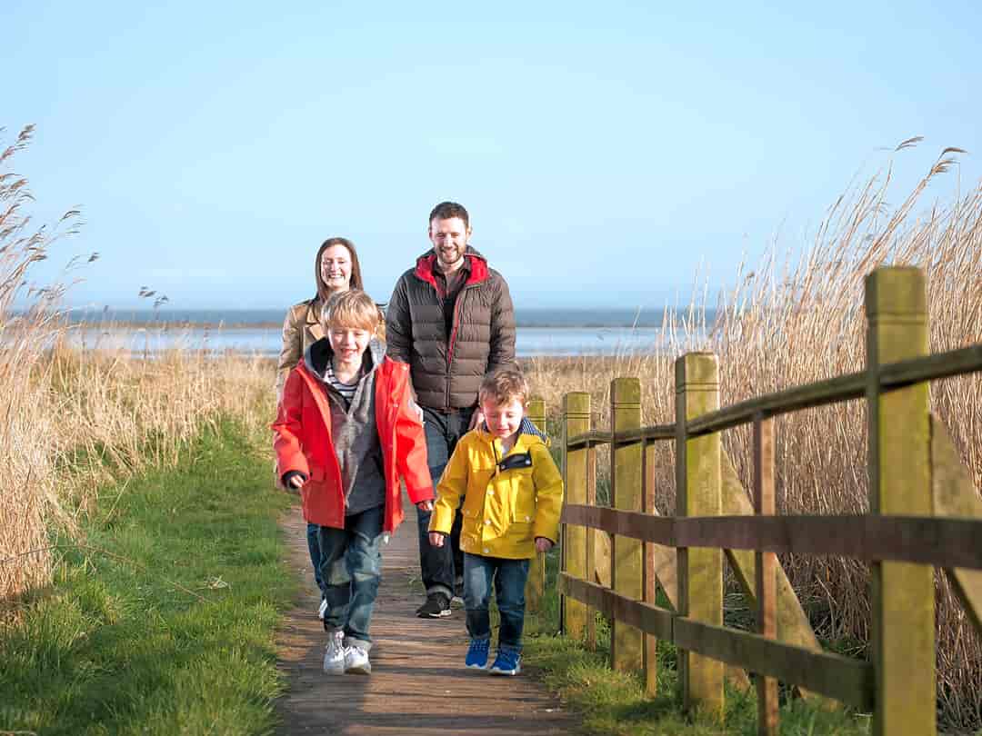 Southerness Holiday Park: Direct beach access