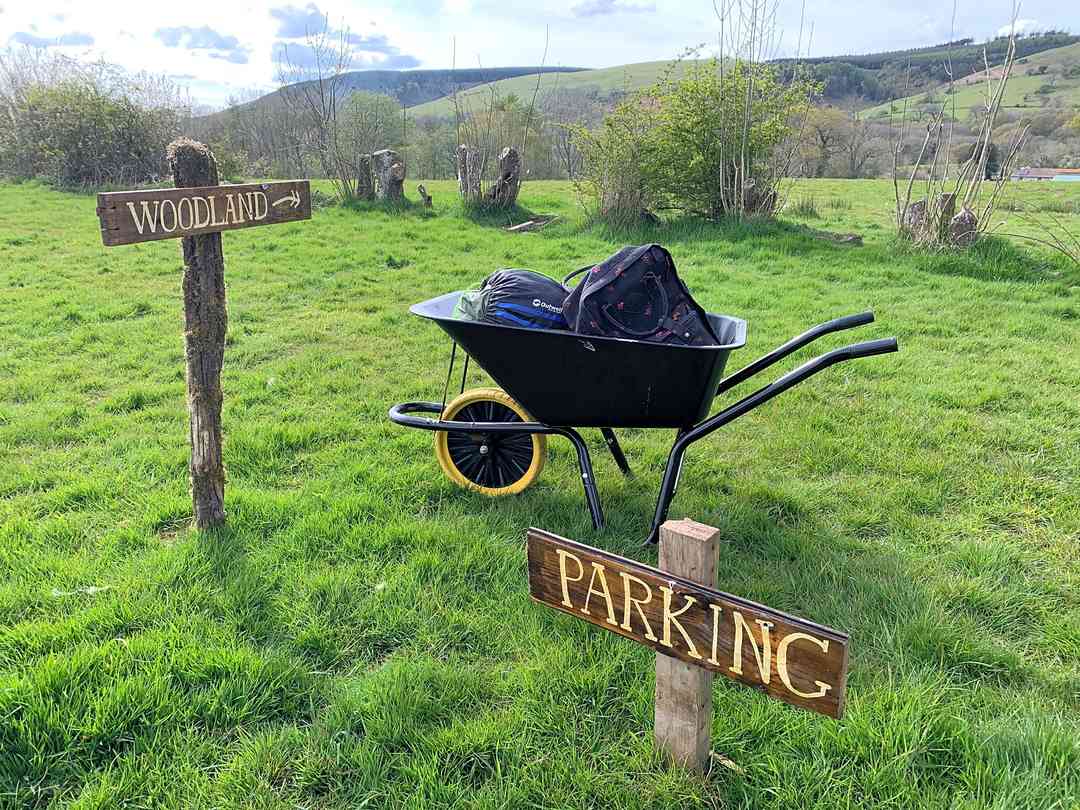 Hamperley Hideaways: Signage on site (photo added by manager on 17/01/2023)