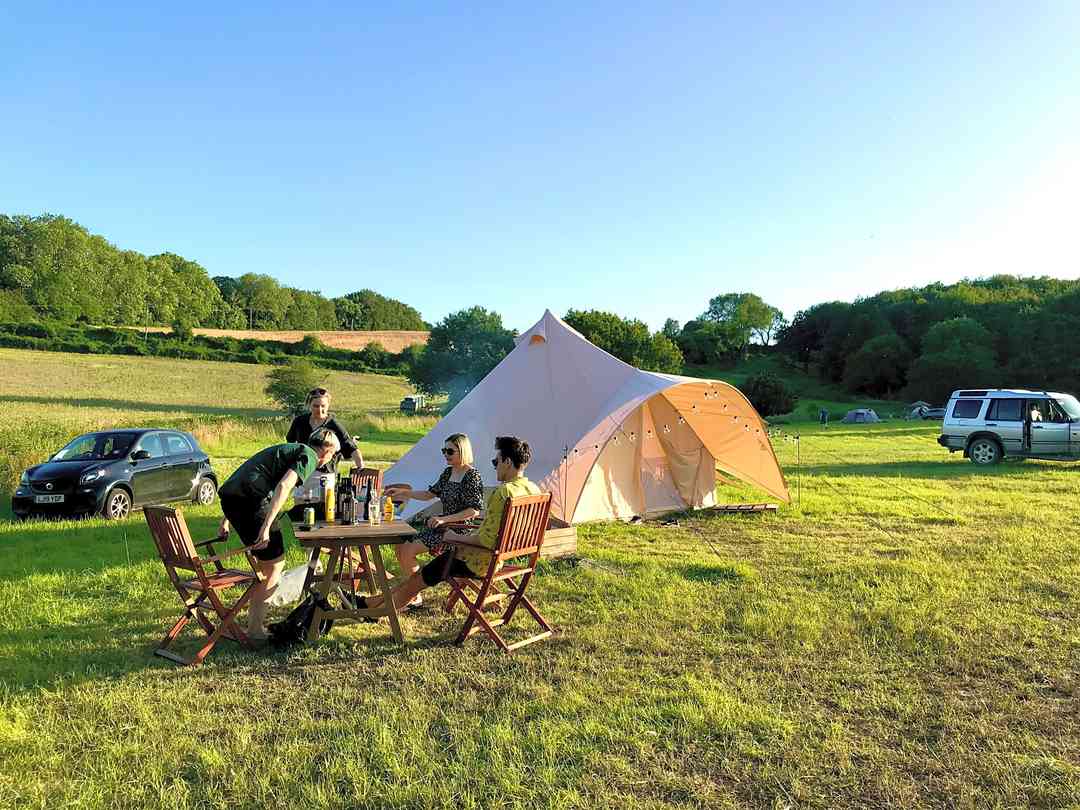 Early evening (photo added by manager on 02/04/2022) Wild Combe Camping: Early evening (photo added by manager on 02/04/2022)