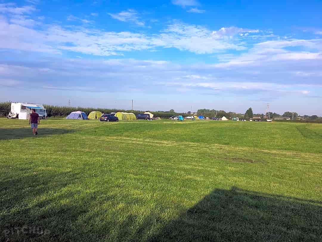 Elmwicke Campsite: Overview of the site