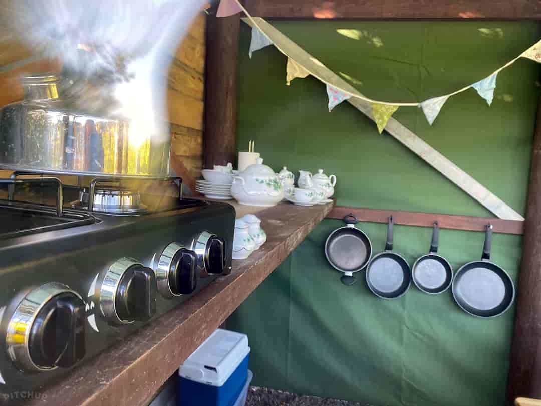 Willow Acres Campsite: The kitchen