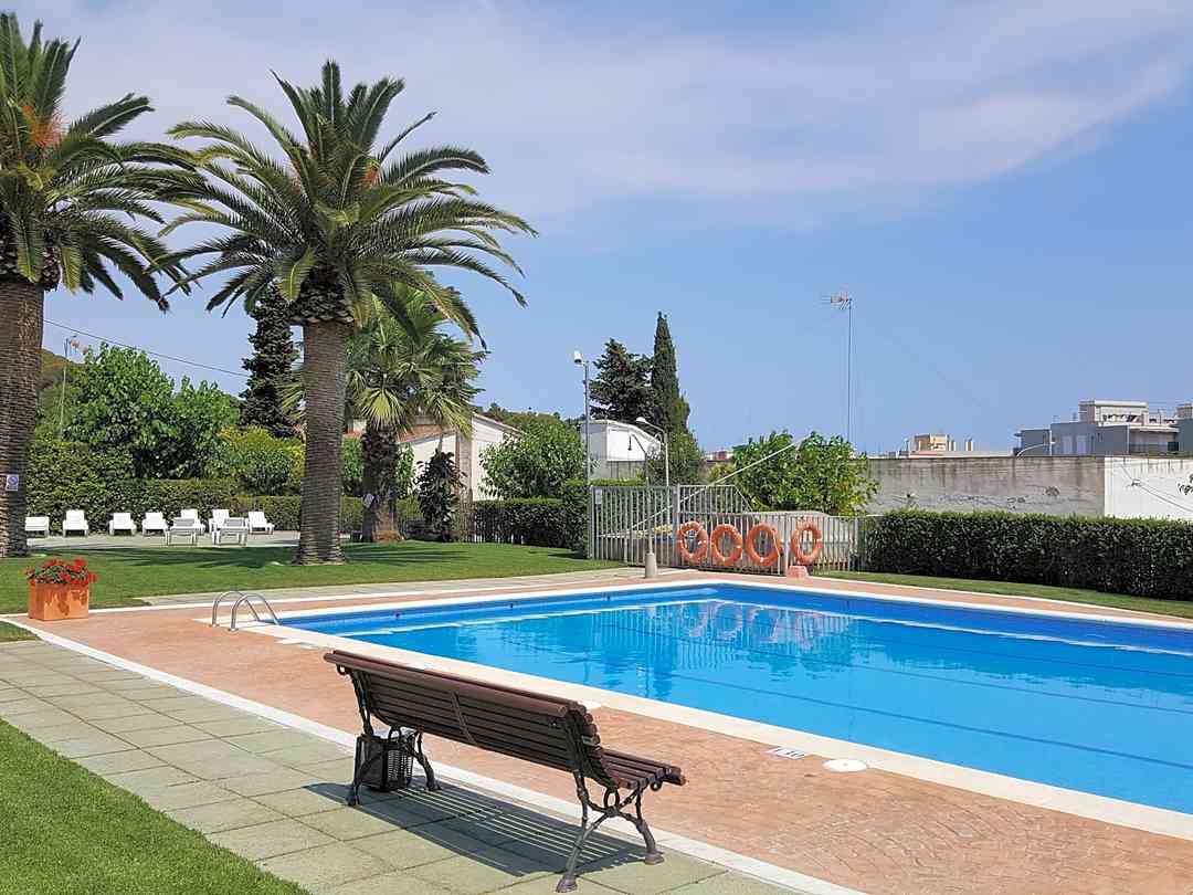 Camping El Carlitos Arenys De Mar Pitchup