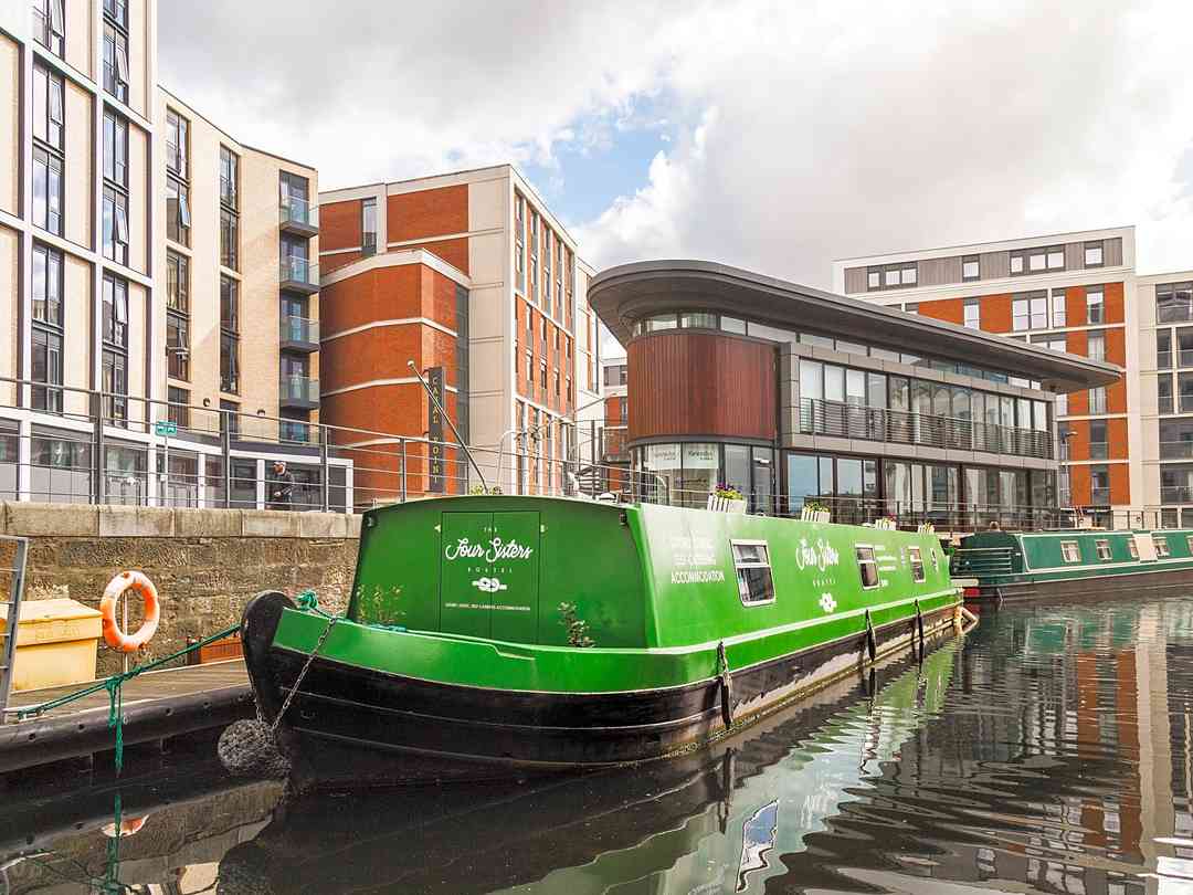 The Four Sisters Boatel (photo ajoutée par le gestionnaire le 4 mai 2020) The Four Sisters Boatel (photo ajoutée par le gestionnaire le 4 mai 2020)