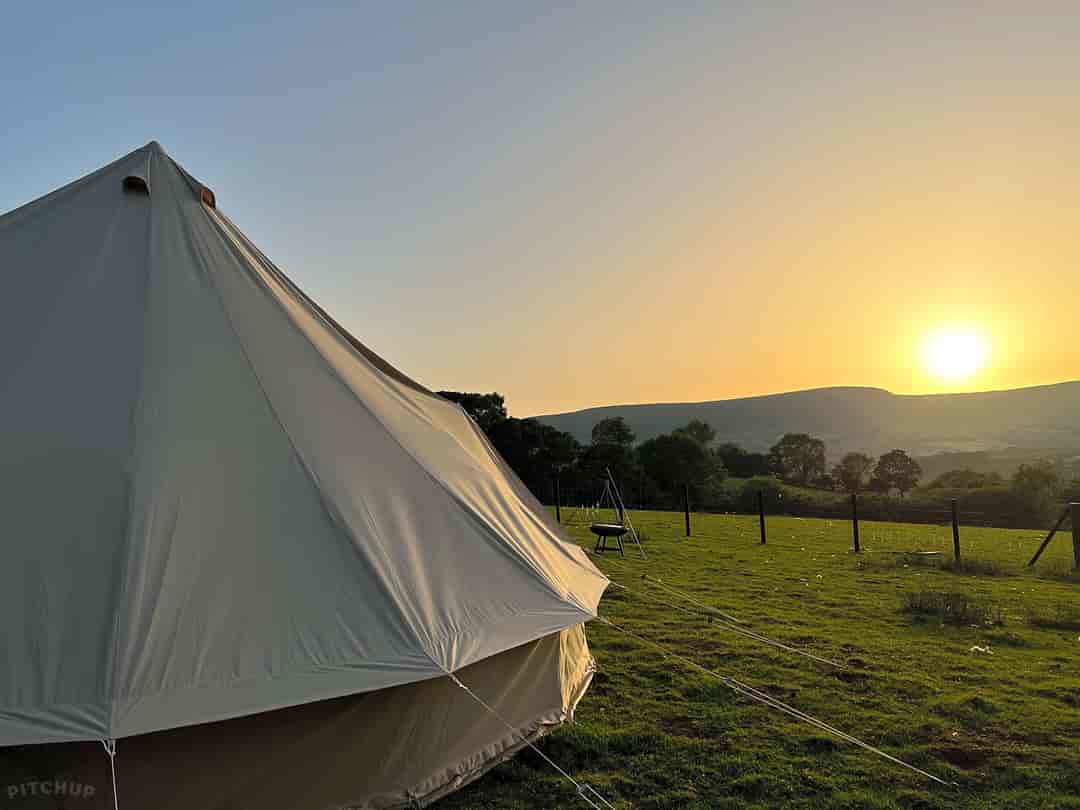 Campston Hill Wild Camping: Bell tent