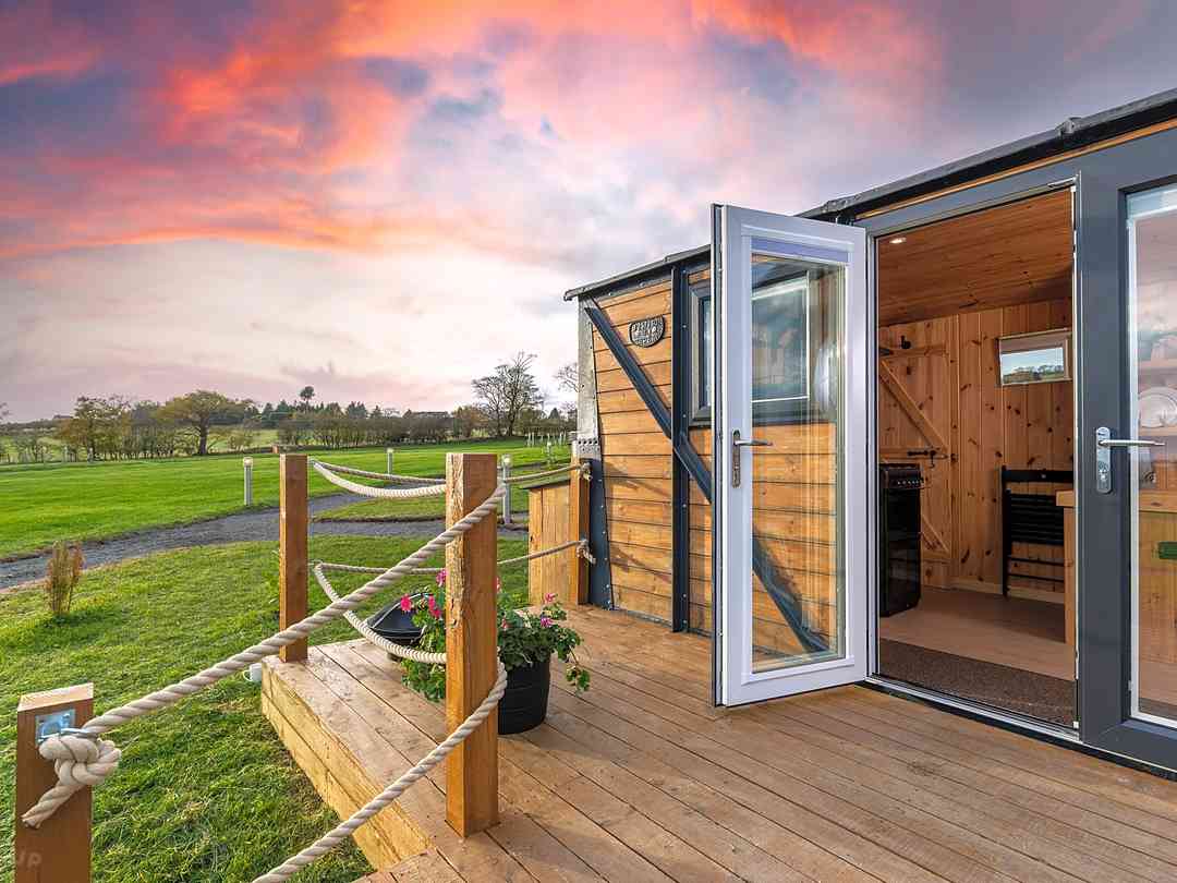 High Farm Holiday Park (a kezelő által 2021.11.12. napon hozzáadott fénykép) High Farm Holiday Park (a kezelő által 2021.11.12. napon hozzáadott fénykép)