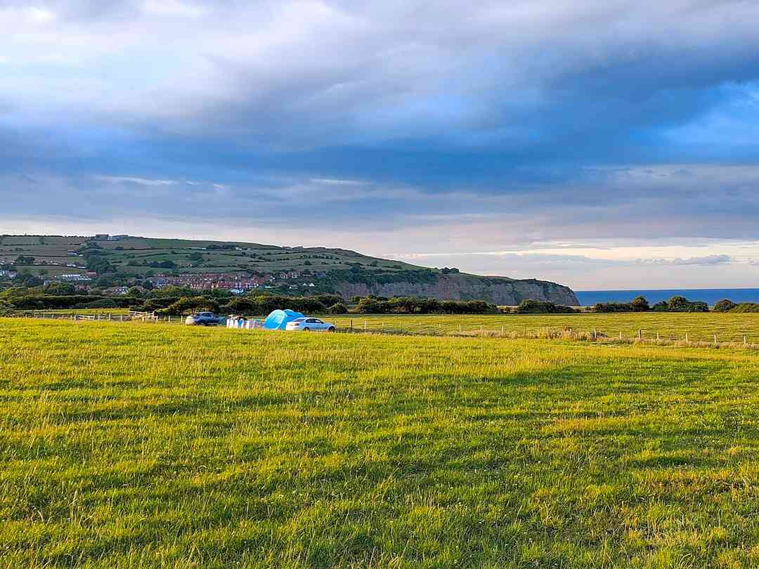 Farsyde Farm: Visitor image of the peaceful site with stunning panoramic views (photo added by manager on 01/09/2022)