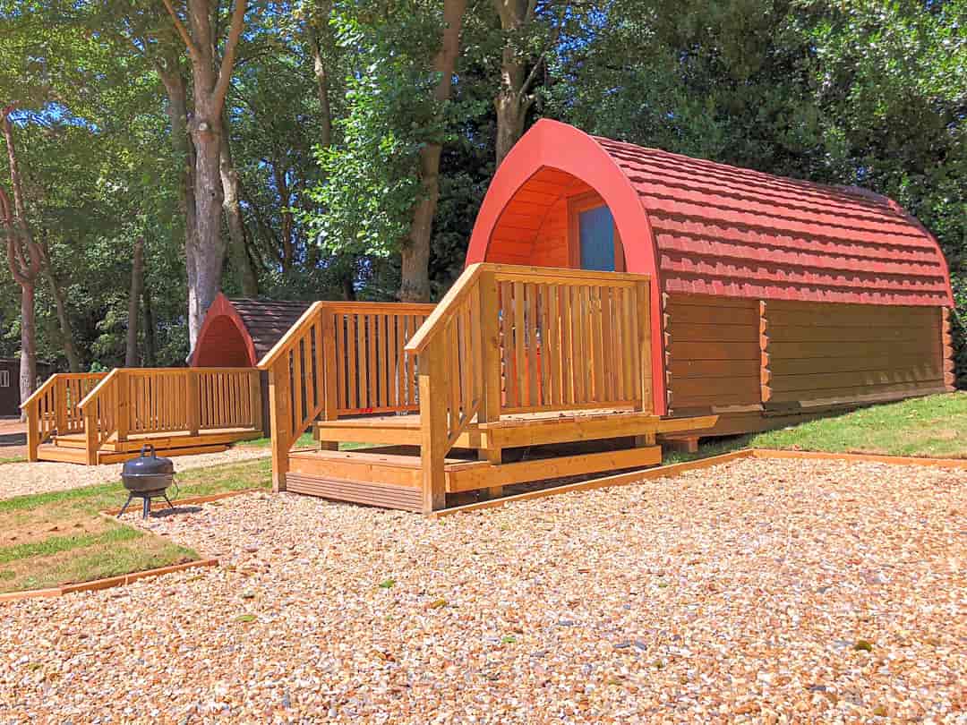 California Chalet and Touring Park: Camping pods