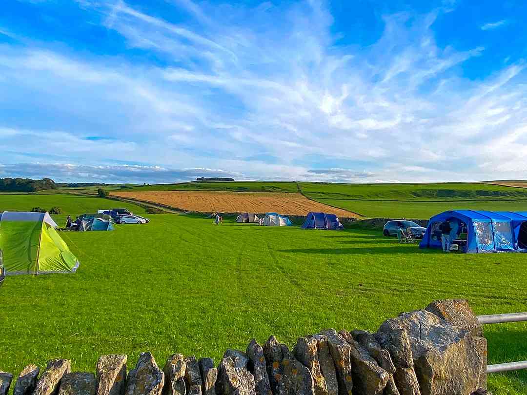 Campsites in High Peak Derbyshire 2025 from 10 nt Pitchup