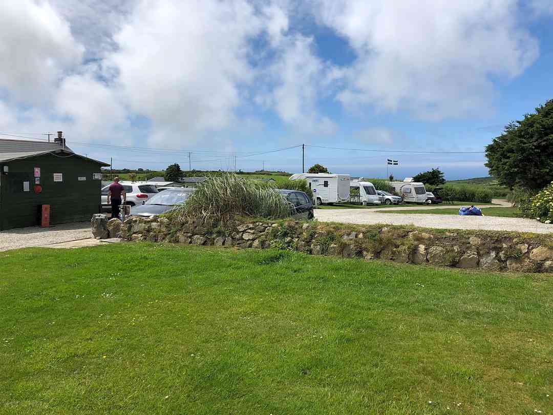 Roselands Caravan and Camping Park: View of the site