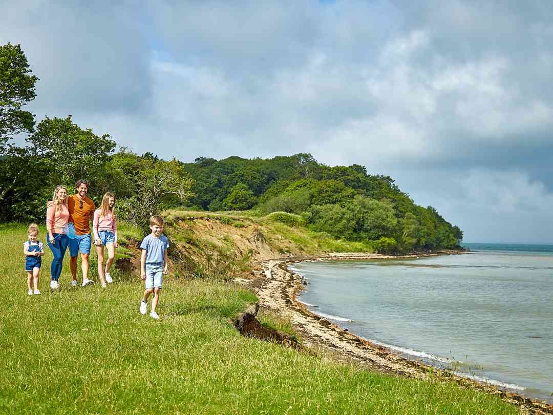 Thorness Bay Holiday Park: Park Setting