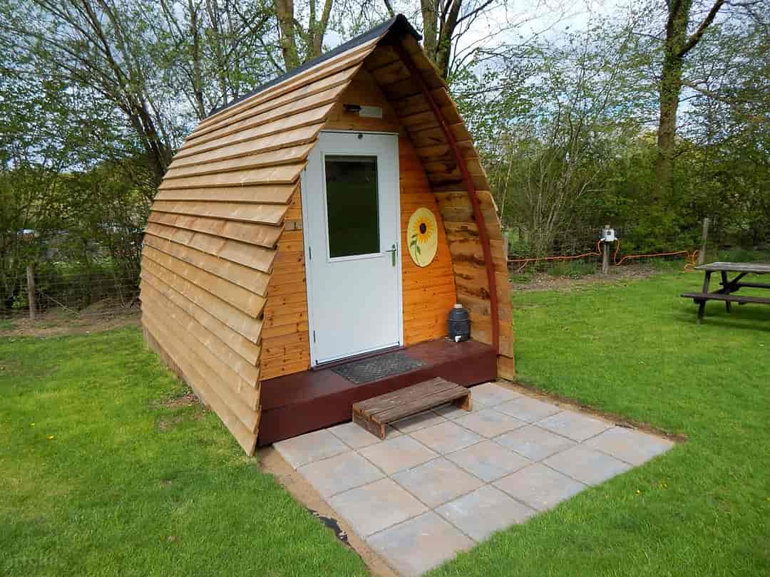 Irfon Valley Pods and Camping: Sunflower pod exterior
