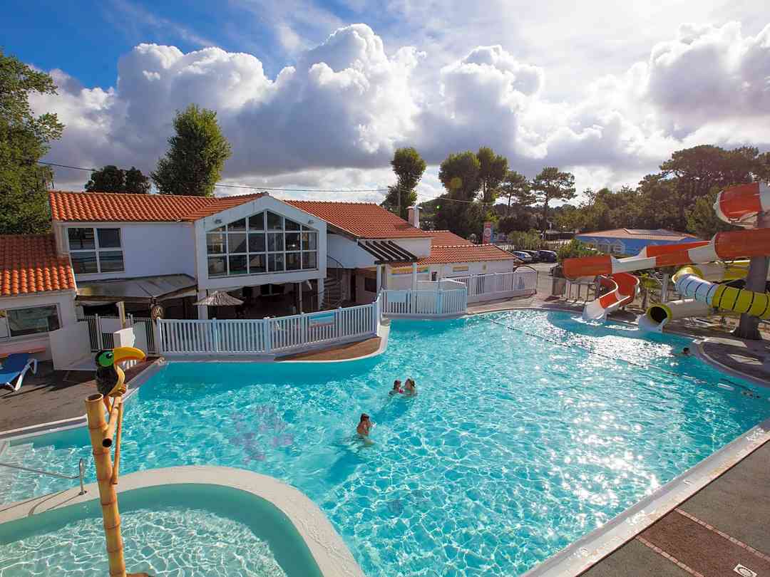 Camping Riez A La Vie Saint Hilaire De Riez Pitchup