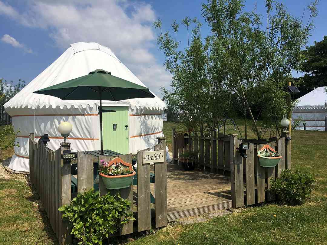 Book Yurt Tipi Bell Tent And Dome Sites In Cornwall Pitchup
