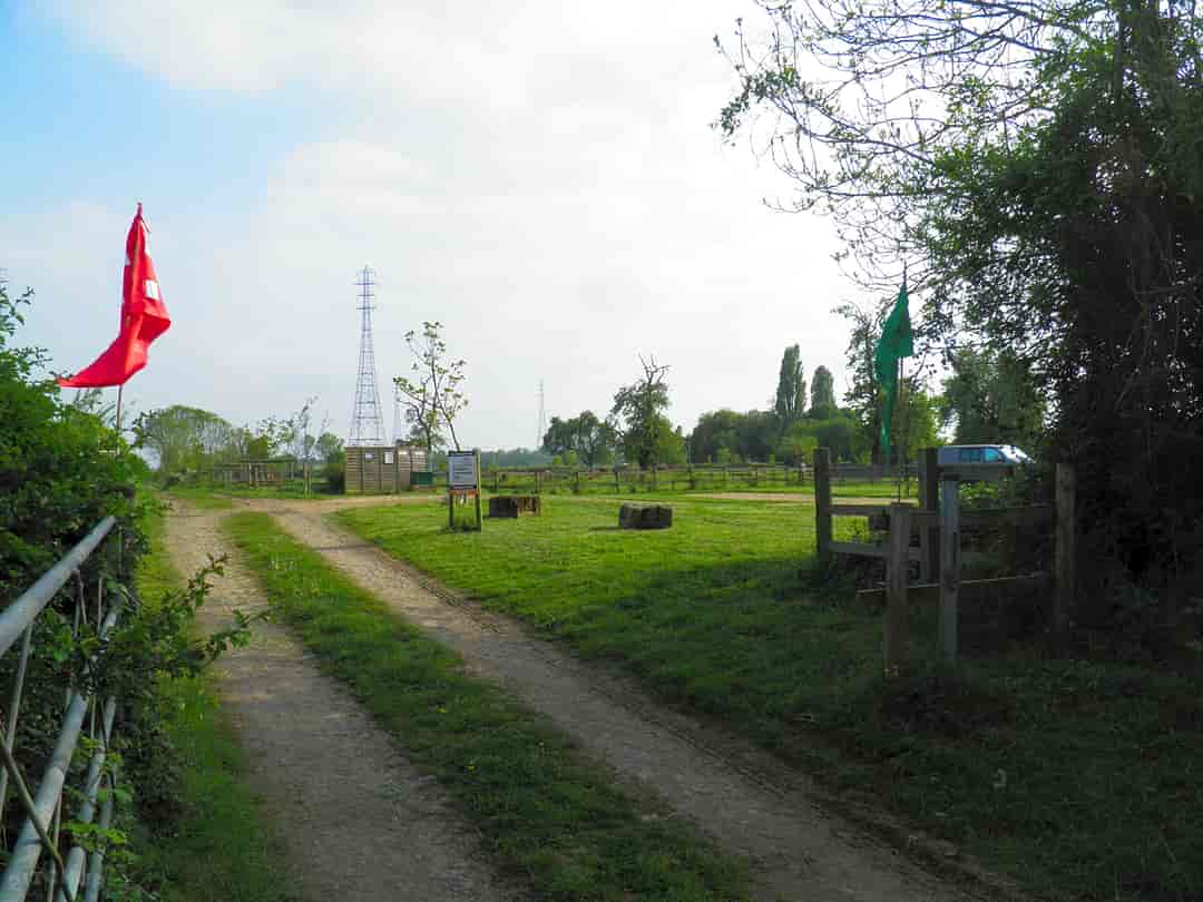 West End Farm Campsite: Site entrance