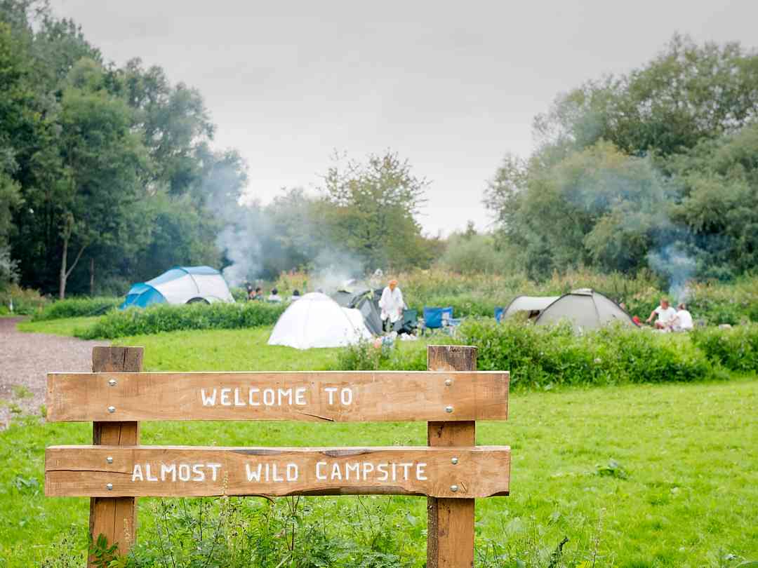 Lee Valley Almost Wild Campsite (foto toegevoegd door manager op 15-6-2020) Lee Valley Almost Wild Campsite (foto toegevoegd door manager op 15-6-2020)