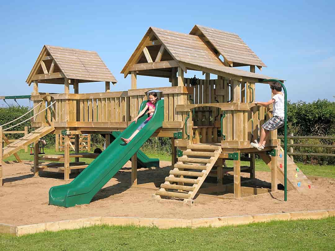 Pentire Coastal Holiday Park: Adventure playground