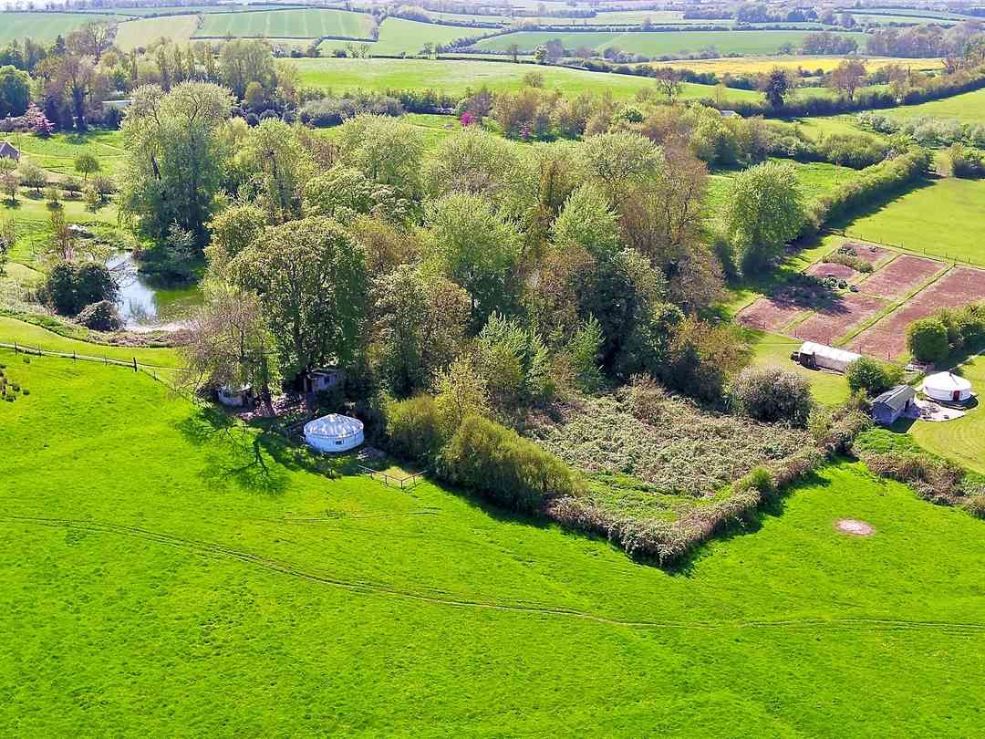 Aerial view of the site (photo added by manager on 22/03/2023) Love2Yurt: Aerial view of the site (photo added by manager on 22/03/2023)