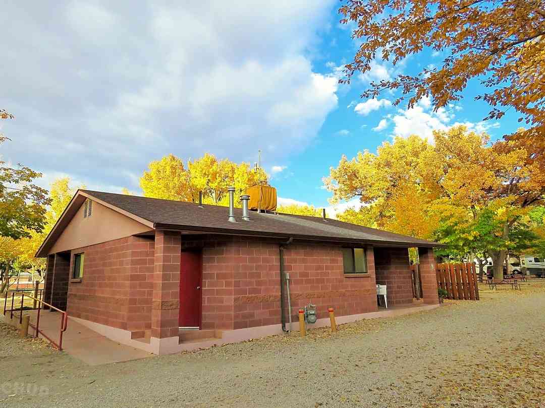 Canyonlands Rv Resort And Campground Moab Pitchup