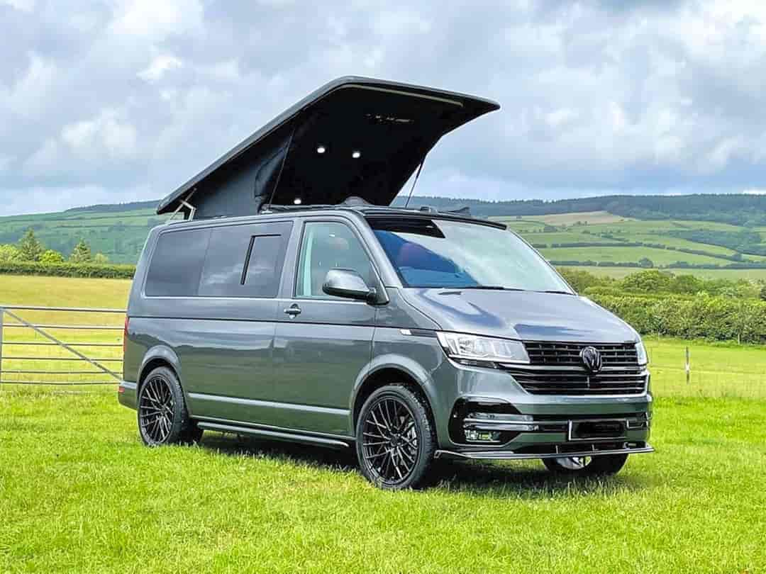 Spring Field Dark Skies Camping: VW PopTop small campervan (photo added by manager on 17/05/2023)