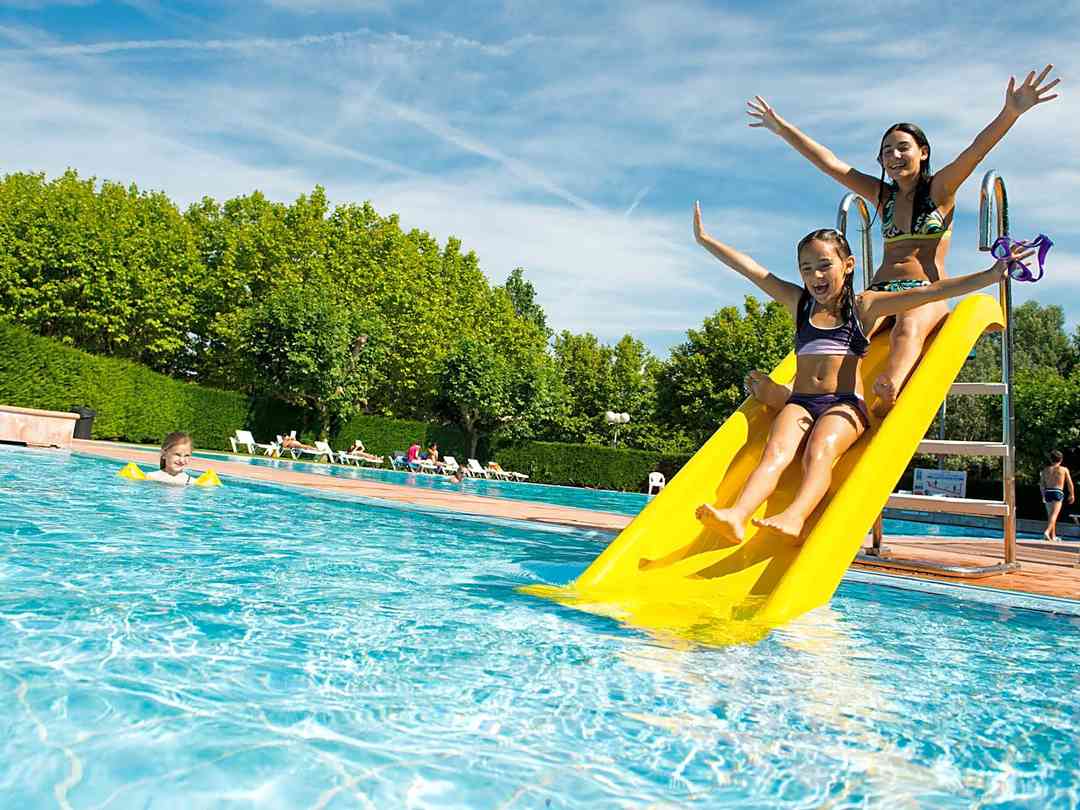 Camping La Plage D Argens St Aygulf Plage Pitchup
