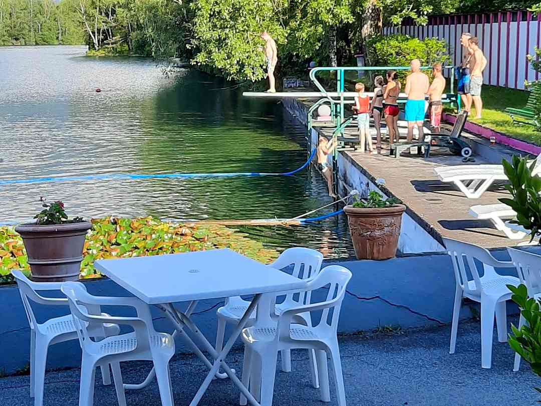Camping Mont Blanc Plage Passy Tarifs 2020 Pitchup