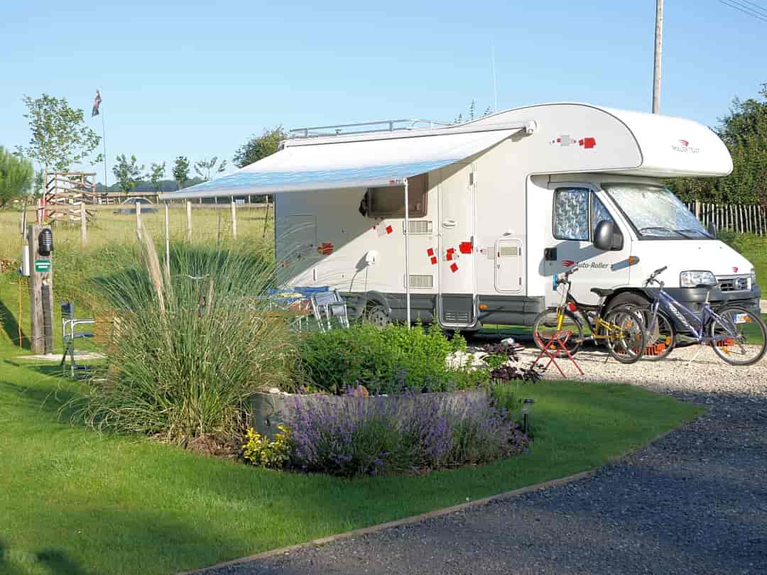 Stonehenge Campsite and Glamping Pods: Motorhome pitch
