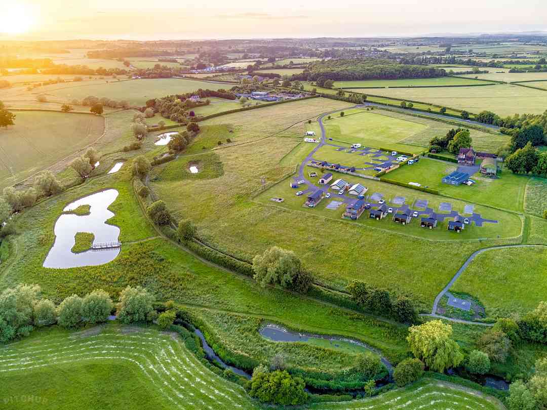 Bowbrook Caravan and Camping: Beautiful Aerial view of Bowbrook Caravan and Camping. (photo added by manager on 25/07/2022)