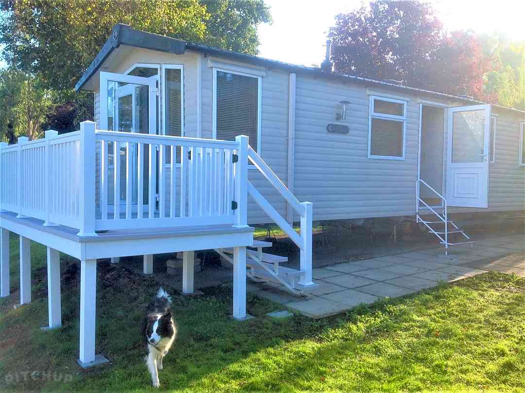 Find Static Caravan Sites And Caravan Holiday Parks In Bournemouth Dorset Pitchup